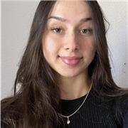 Me considero una persona capaz de adaptarse a las necesidades de cada persona/ alumno, también soy muy paciente y con mucha dedicación.